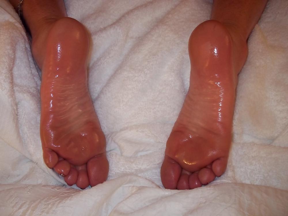 19P Chance's hot ass, legs and feet covered in baby oil