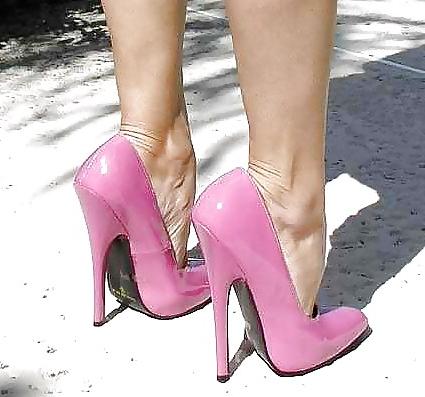 21P Sexy feet and shoes