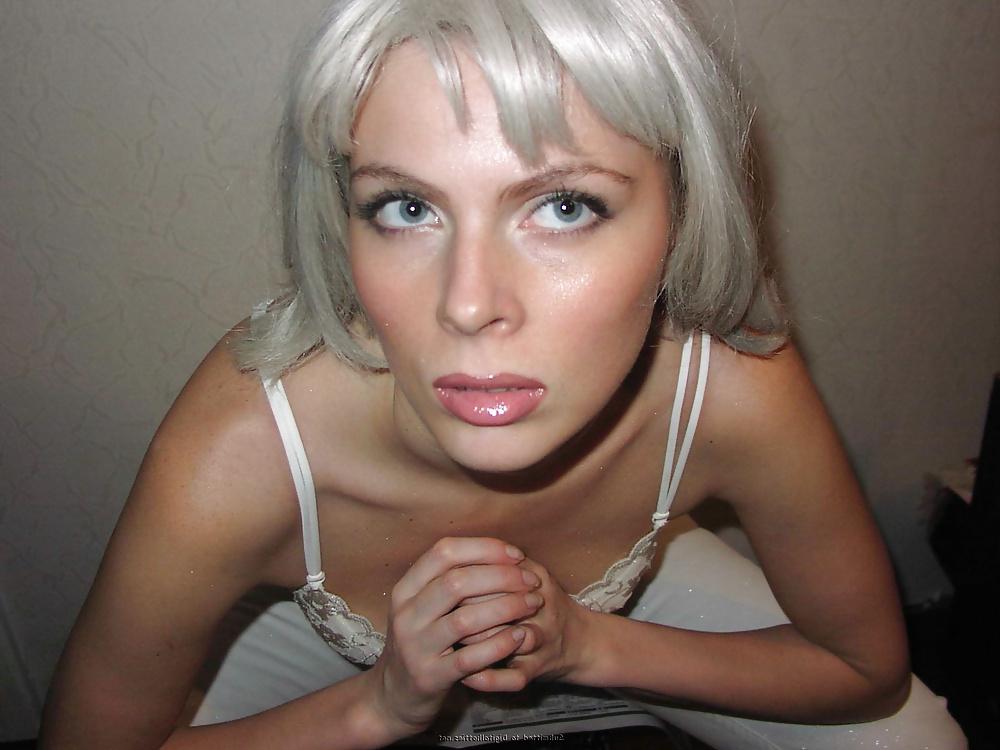 25P Blonde Amateur Goddess