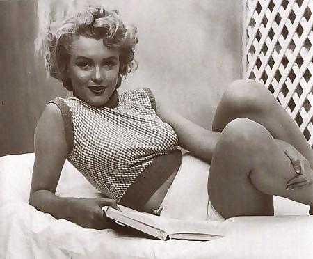 25P Beautiful Celebs 14 Marylin (Fakes and Real) by TROC