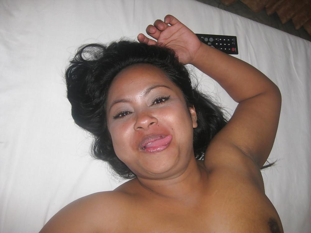 16P Gman Cum on Face of a Chubby Thai Girl