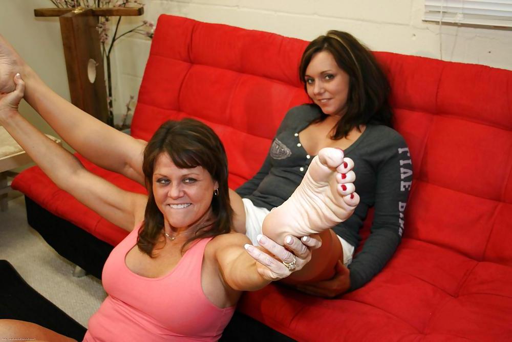 23P SOMETHING ABOUT FEET 3