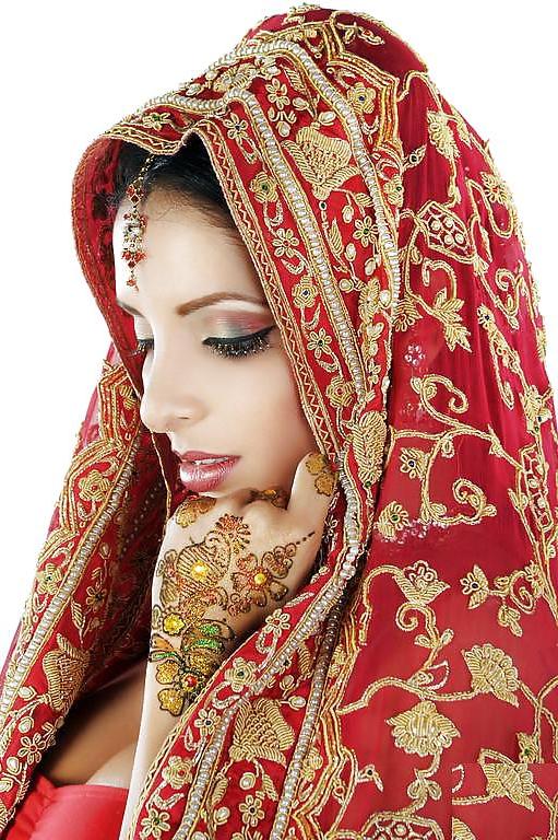 22P Pakistani Bride Model (SPECIAL THANKYOU 4RM MASERATI)