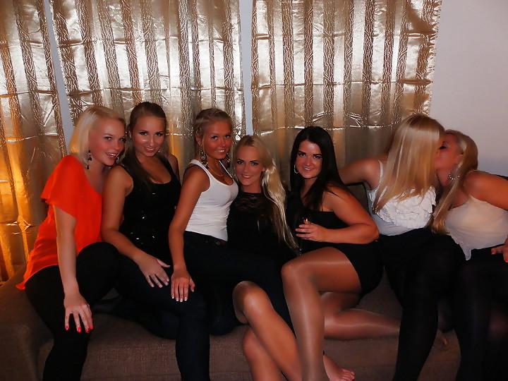 16P Pantyhose Feet Girls
