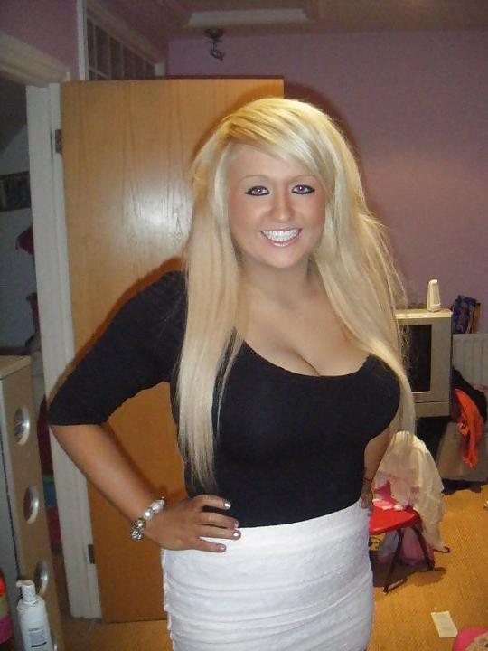 25P Busty Blonde Teen - Cute
