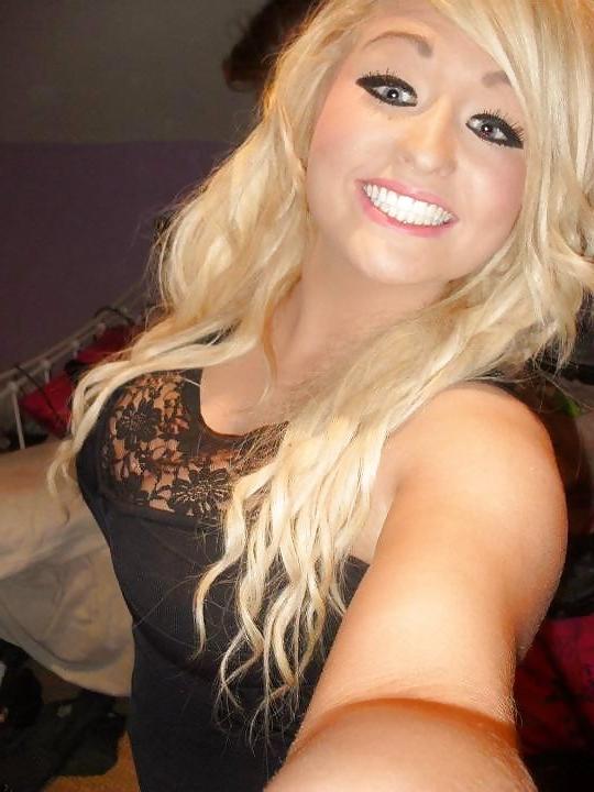 25P Busty Blonde Teen - Cute