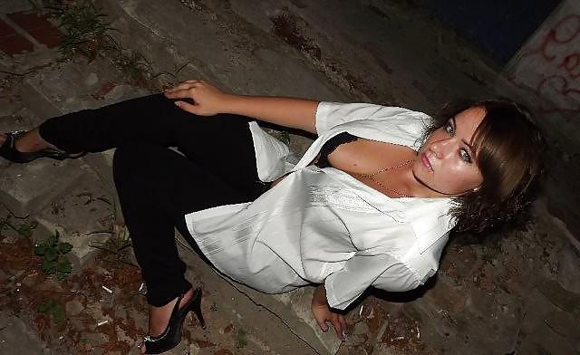 11P Nice wet face and cock tongue
