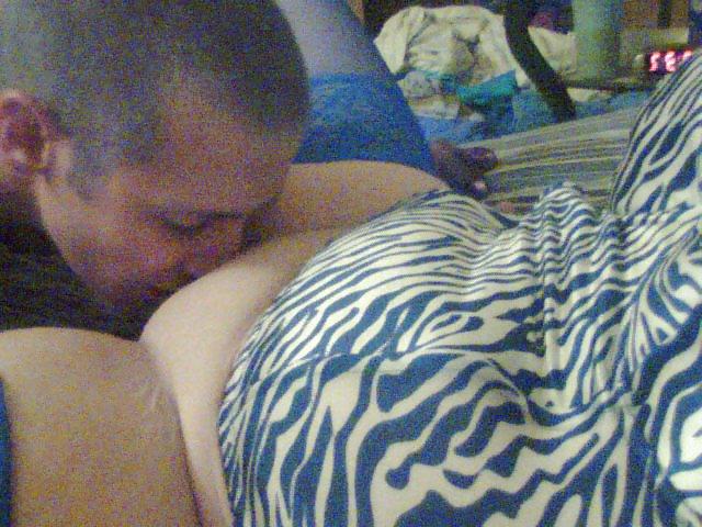 7P Hot milf luv's younger guys tongue
