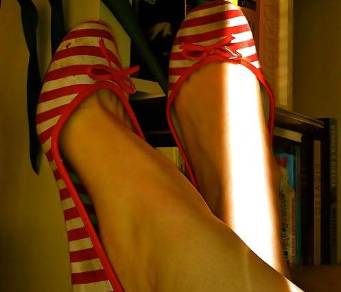 13P Ballerinas and Fuesse 2 (flat shoes and feet)
