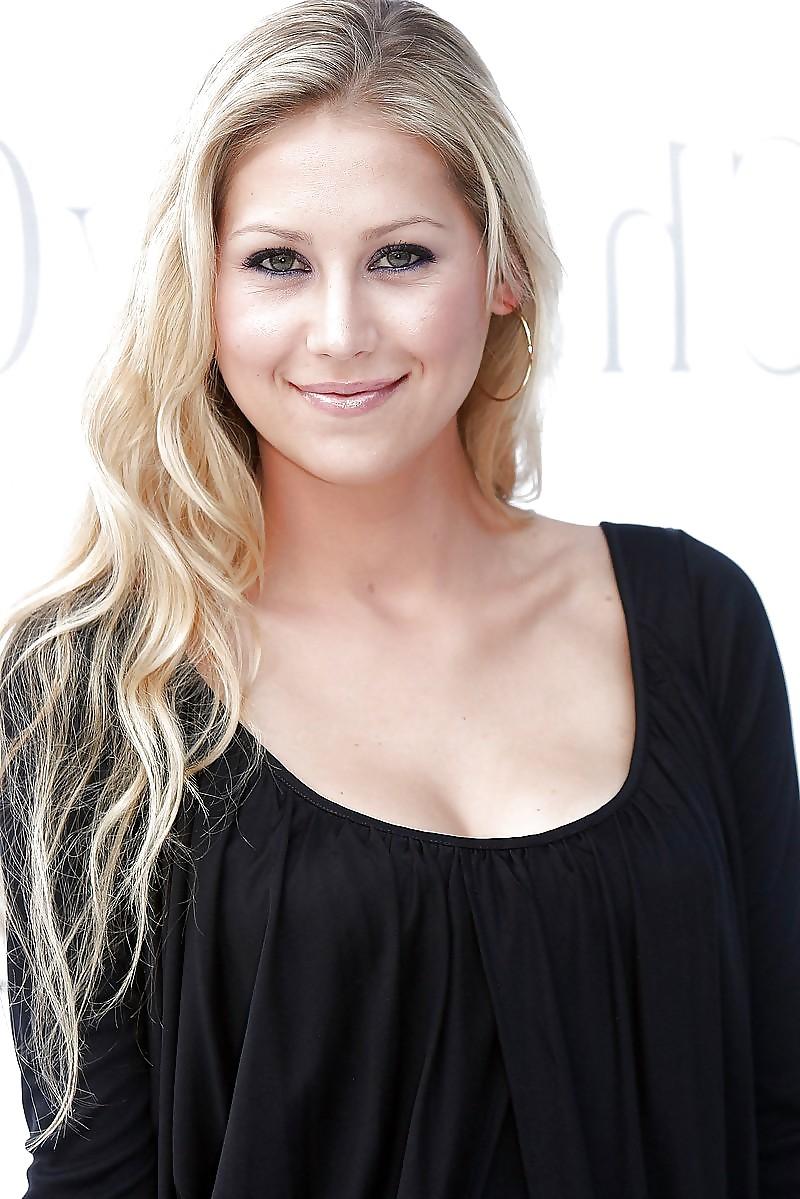 25P Anna Kournikova Sexy Tennis Queen