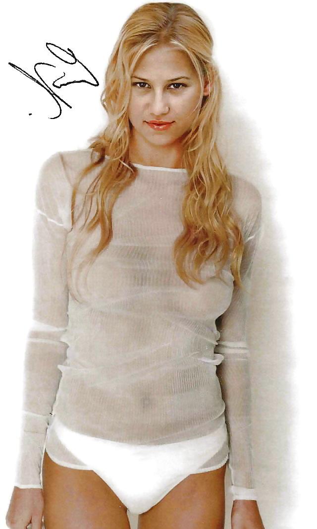 25P Anna Kournikova Sexy Tennis Queen