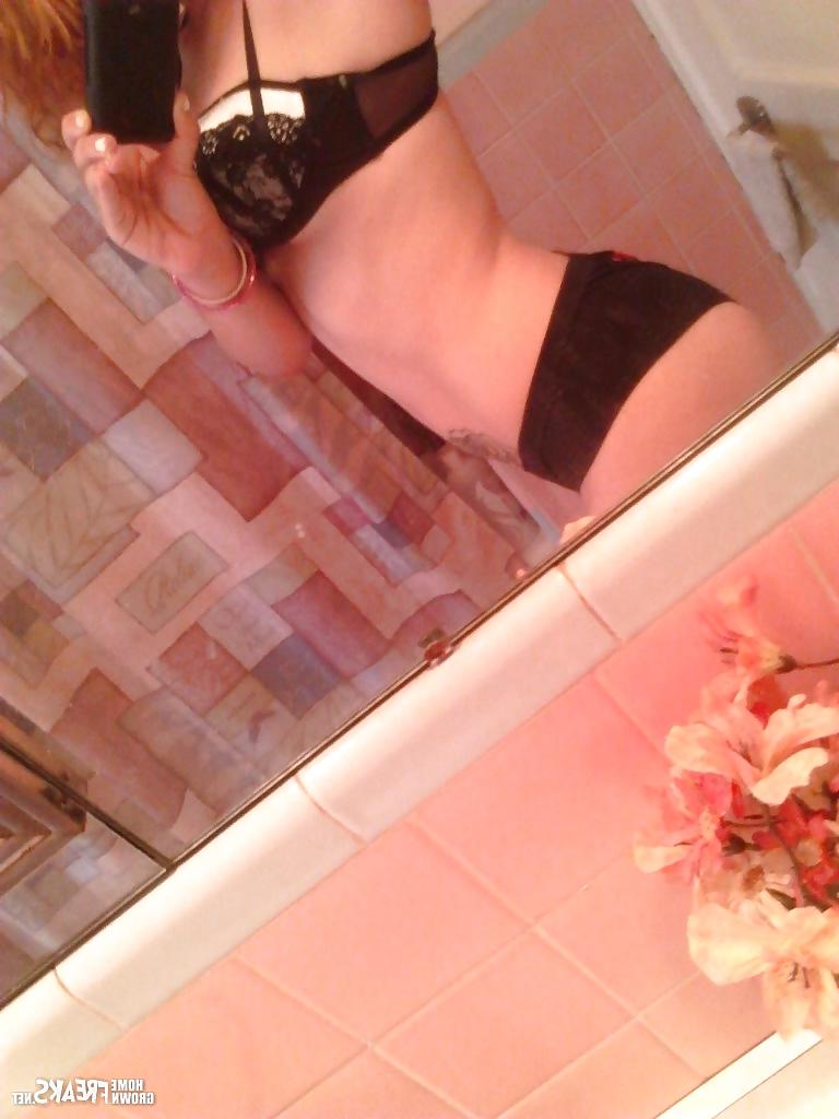 13P Curvy Ass Ebony