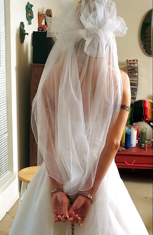 15P Slave-Brides 01