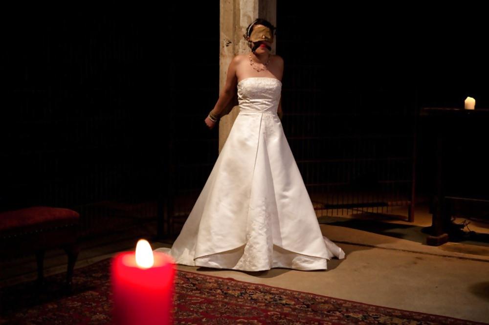 15P Slave-Brides 01
