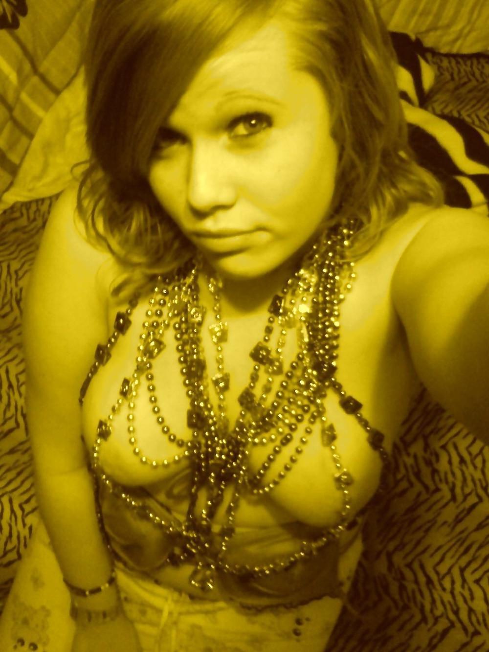 25P Fun Busty & Chubby Teen
