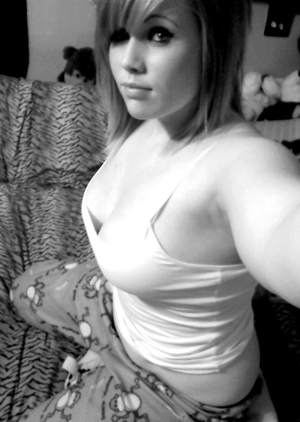 25P Fun Busty & Chubby Teen