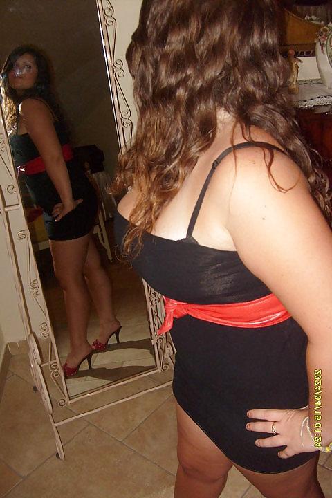 12P Italian chubby girl