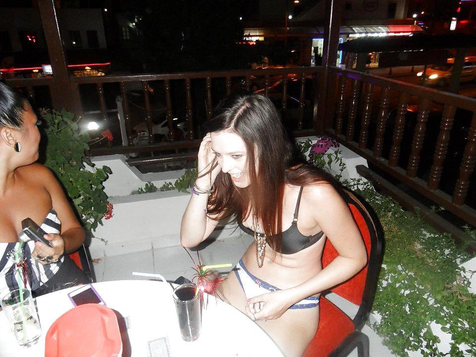 25P British Sluts On Holiday