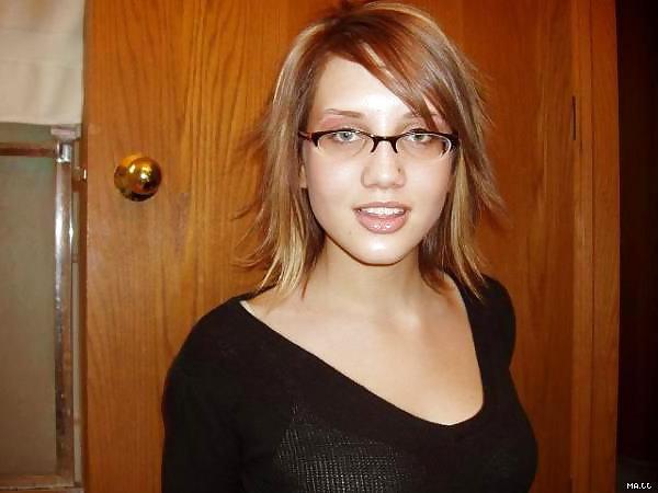 18P Fantastic blonde chick with glasses.