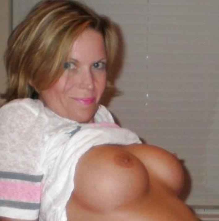15P Mature Goddess