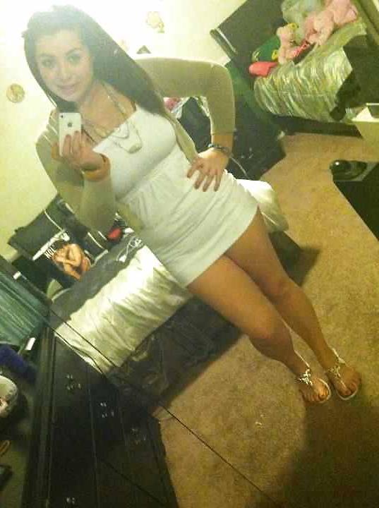 25P Random mexican teen feet & non-porn