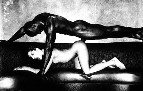 25P Black on White Artistic Collection V