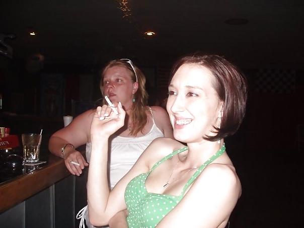 19P Female smokers. Some friends,others not