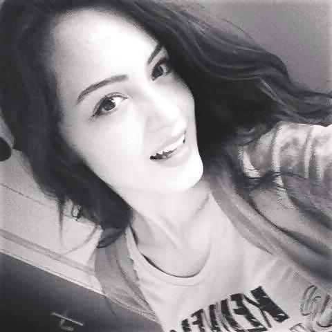 25P Please cum or cock this hot bitch and her big round ass