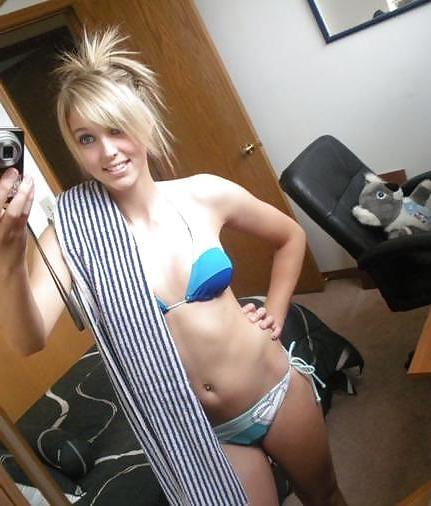 20P Cute Teen Homemade Secret Pictures 11