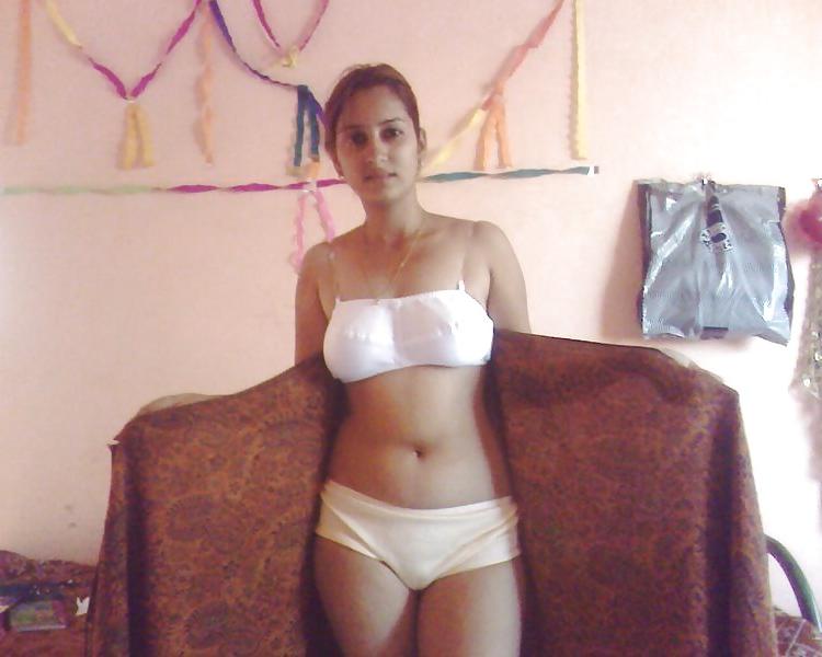 25P Cute Indian Girl Friends