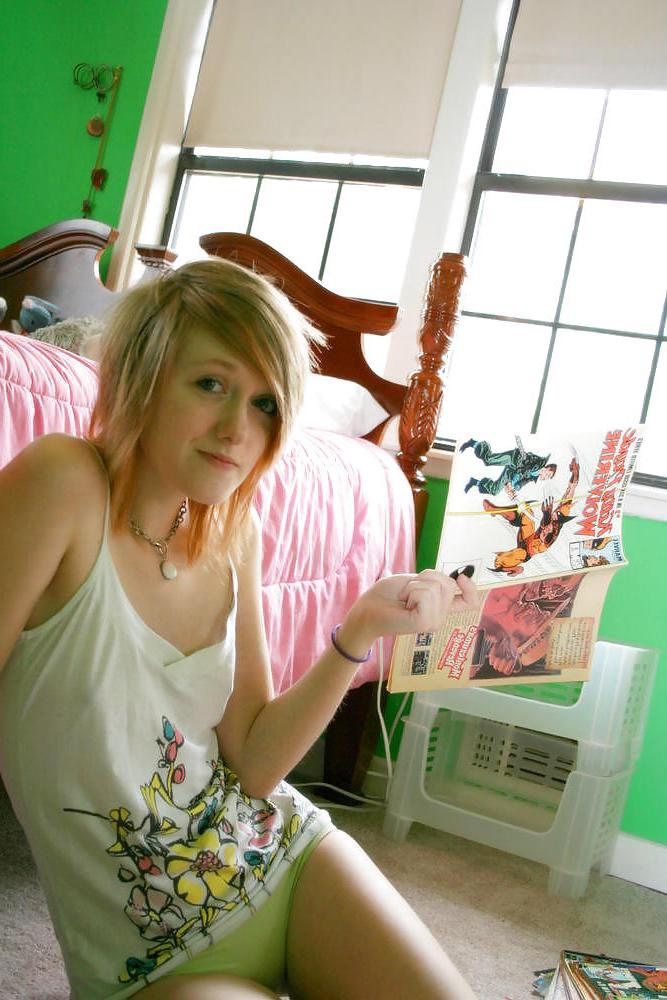 25P Super cute redheaded Teen!