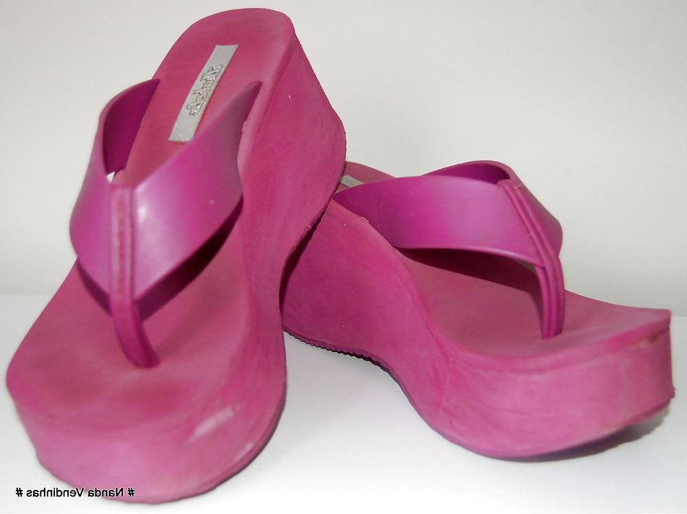 23P Flip Flops 2 - Feet