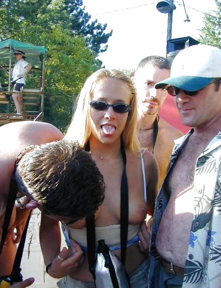 25P REALLY HOT GIRLS IN PUBLIC 22