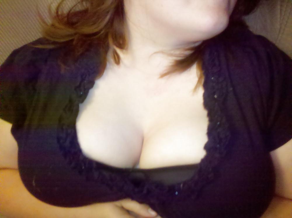 19P Wife's sexy feet, tits, and pussy