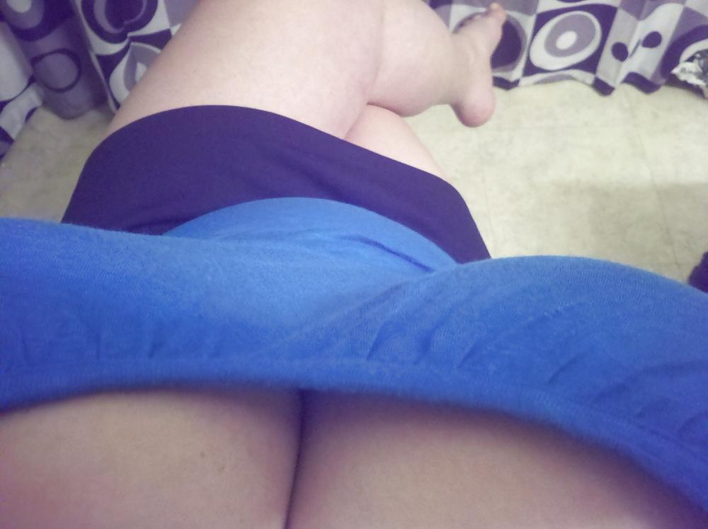 19P Wife's sexy feet, tits, and pussy