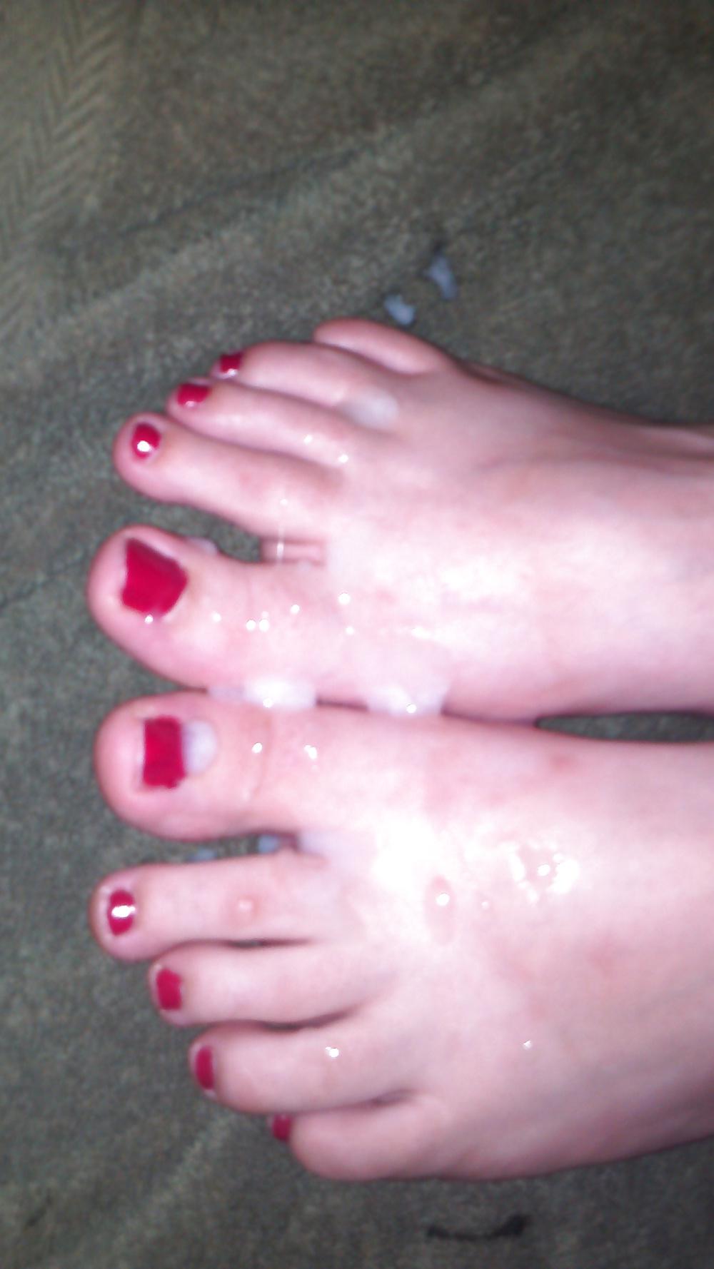 19P Wife's sexy feet, tits, and pussy