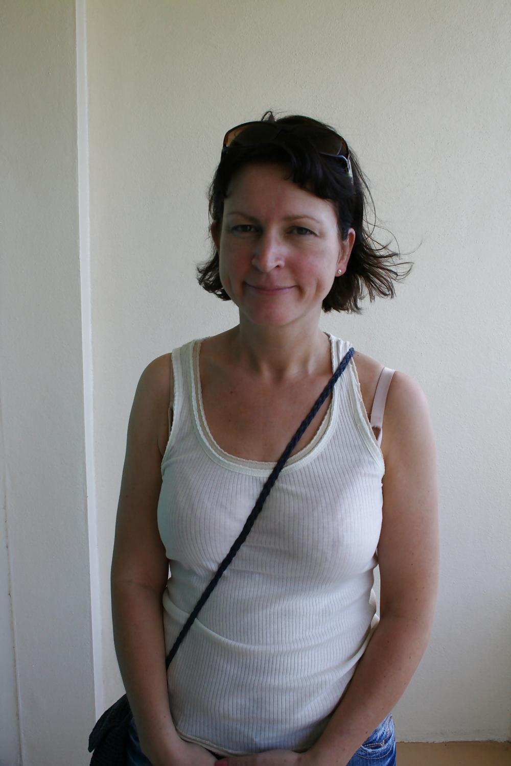 21P British Milf alison