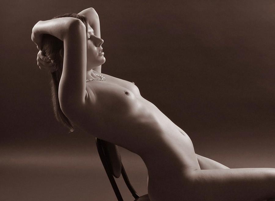 25P Anna's Artistic Nudes!