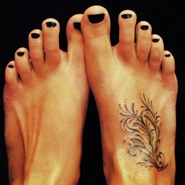 25P Pretty Feet 3