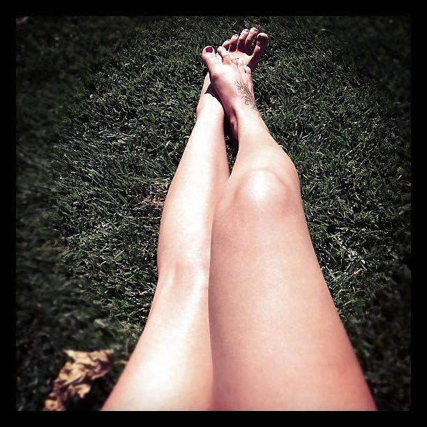 25P Pretty Feet 3