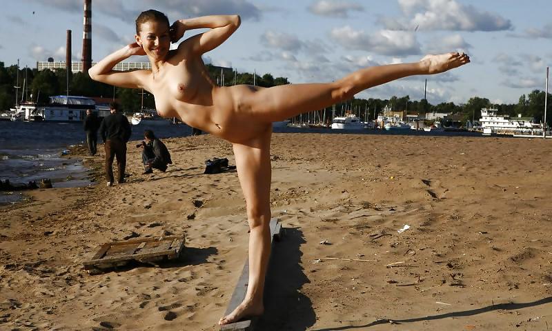 17P Gymnastics Girls Nude In Public,By Blondelover