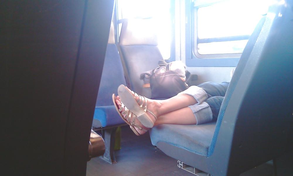 25P Candid feet annie train