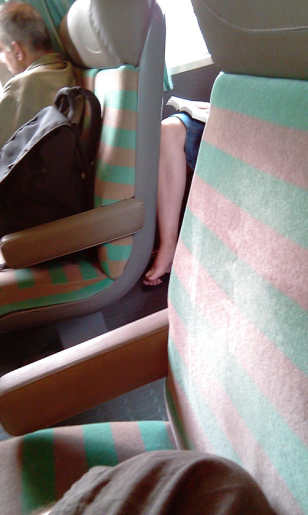 25P Candid feet annie train