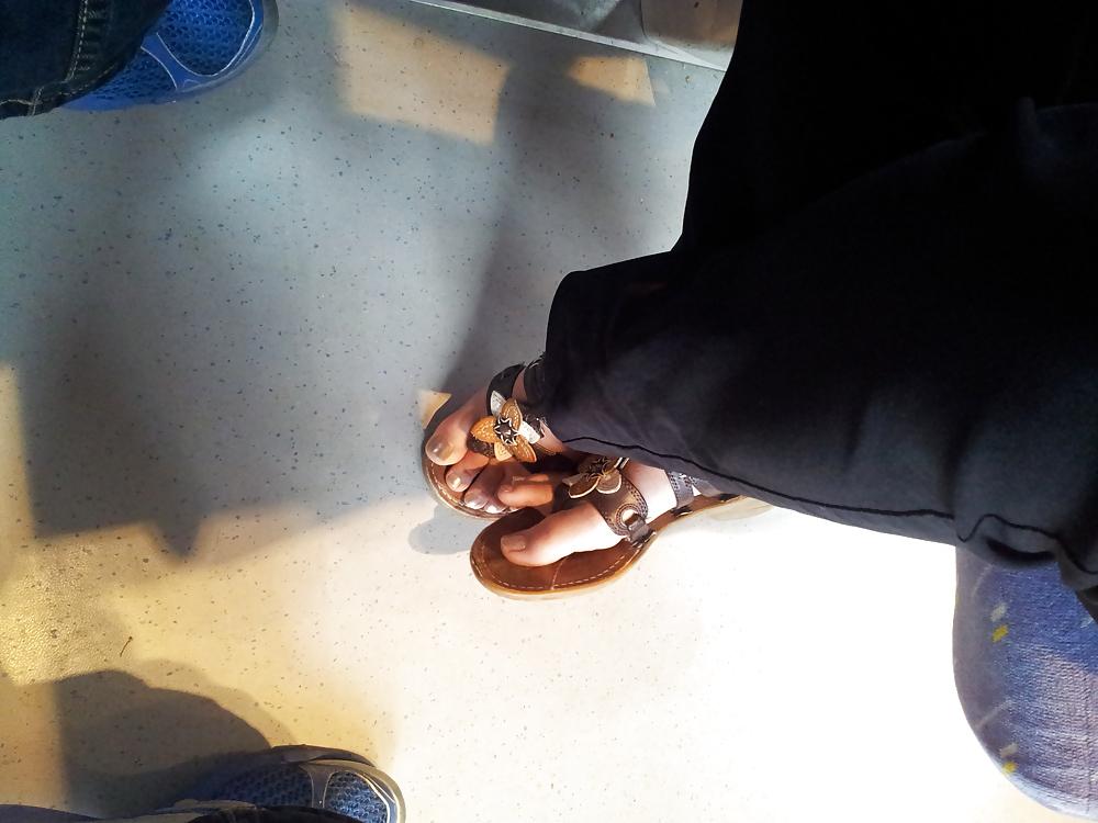 25P Candid feet annie train