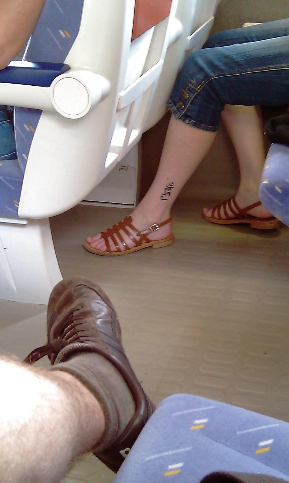 25P Candid feet annie train