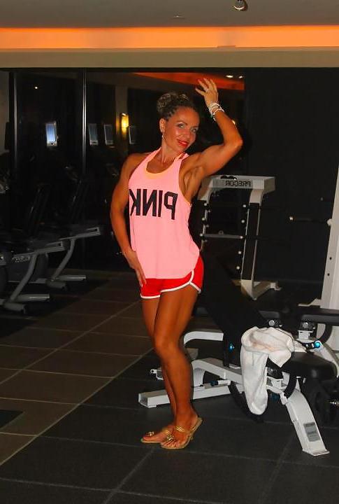 25P My favourite girl Jenny with Muscles