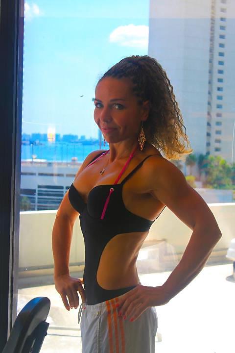 25P My favourite girl Jenny with Muscles