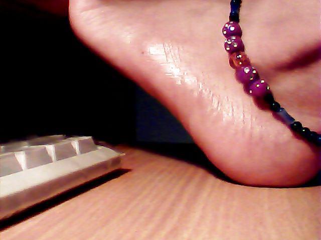 10P Sexy feet of indian aunty