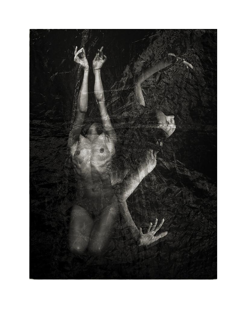 25P Art B&W gallery