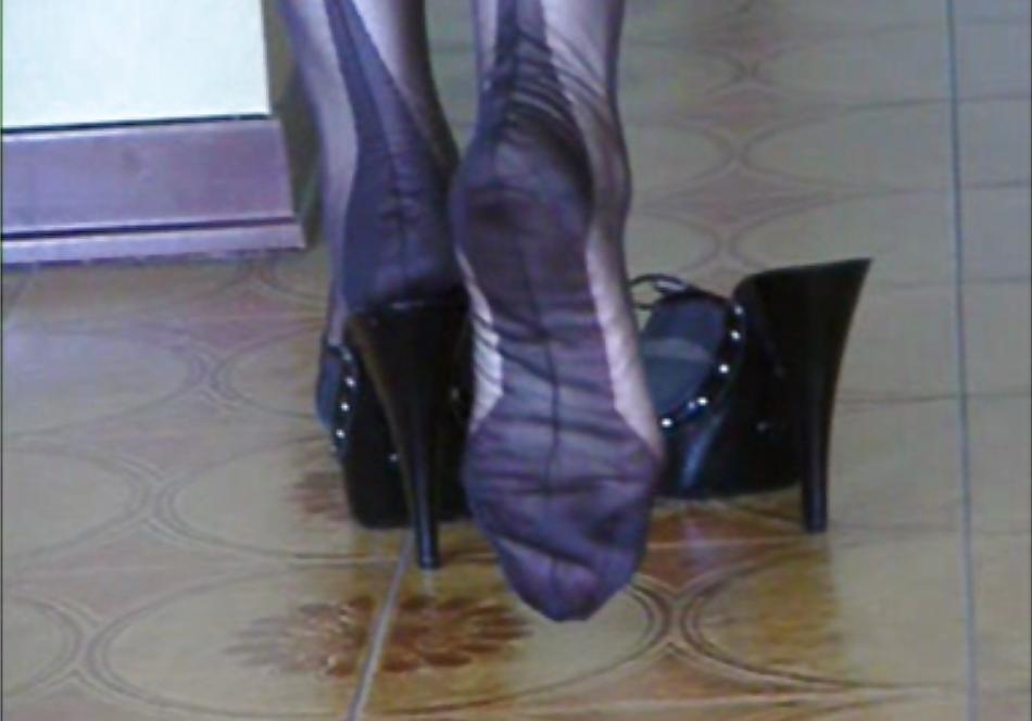 25P My Feet and Legs in Seamed Stockings!!!
